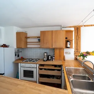 Apartment Idylle Am - Idyllisch Auf Der Insel Mit Balkon Und Seesicht Und Direkter Seelage, Lindau (Bodensee)